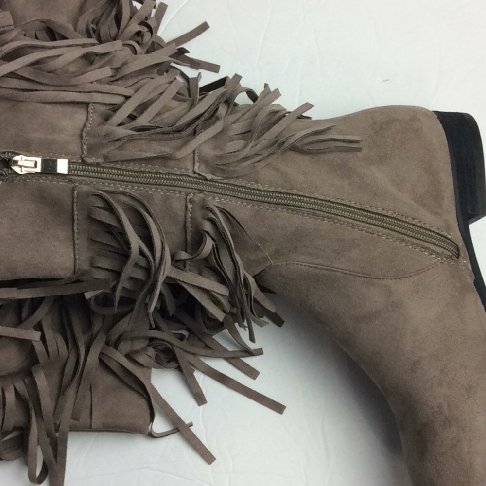 Akira Ladies Brown Suede Fringe Calf Boot Sz US 7 - Picture 5 of 8